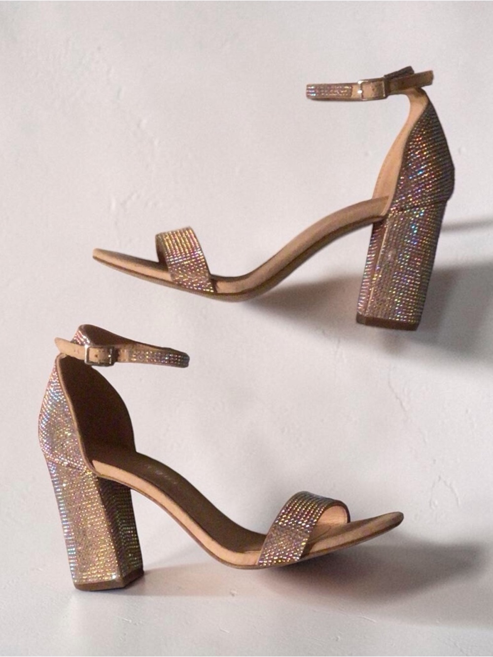 EUC...Womens Steve Madden High Heel embellished shoe